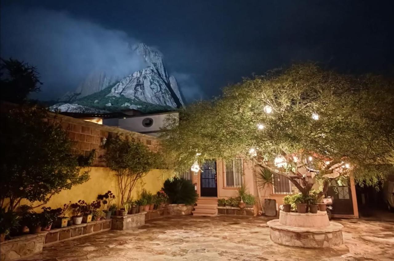 Hotel Casa Del Arbol Bernal Buitenkant foto