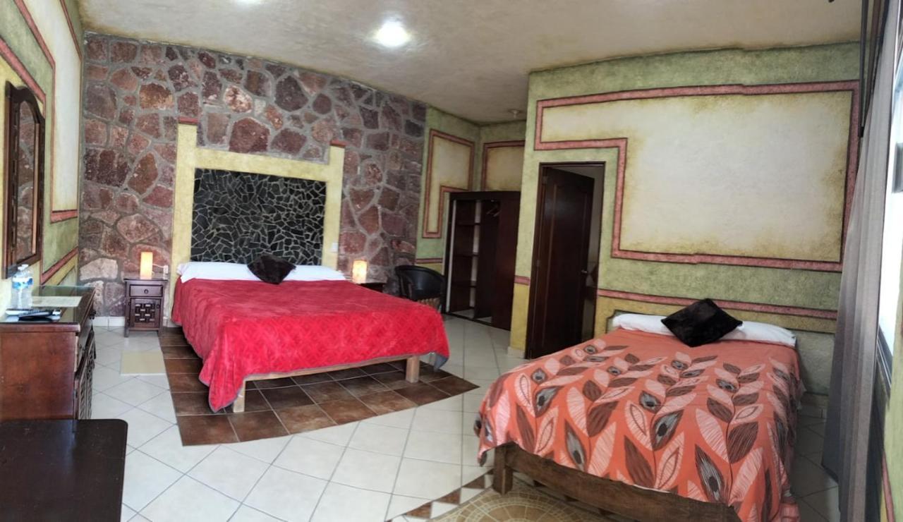 Hotel Casa Del Arbol Bernal Buitenkant foto